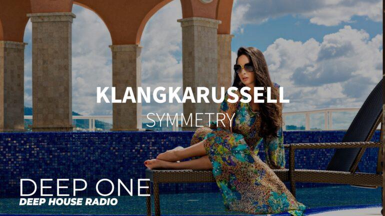 Klangkarussell - Symmetry